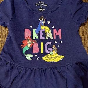 Disney Princess 4T shirt in blue/Dream Big on front, like new condition, cute!